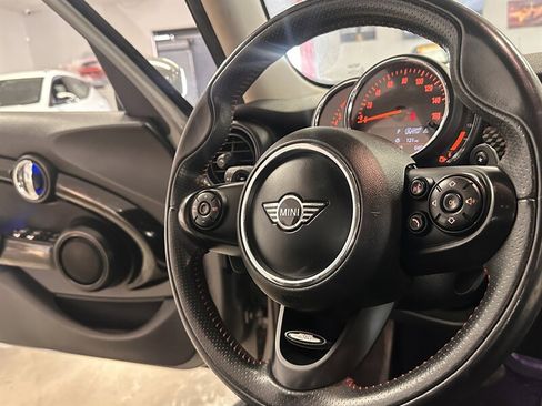 Used 2020 MINI Cooper S image 29