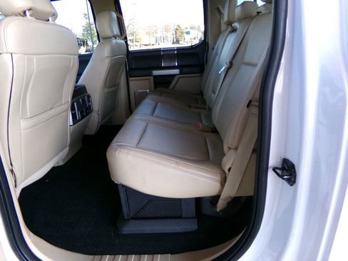 Used 2018 Ford F350 Lariat w/ Tow Technology Bundle image 11