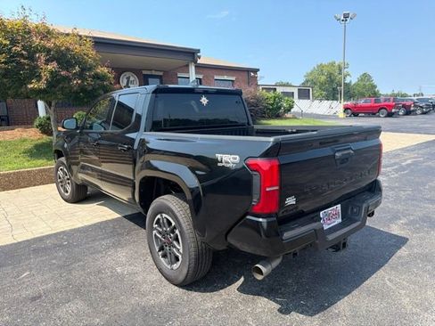 Used 2026 Toyota Tacoma TRD Sport AWD/4WD image 6