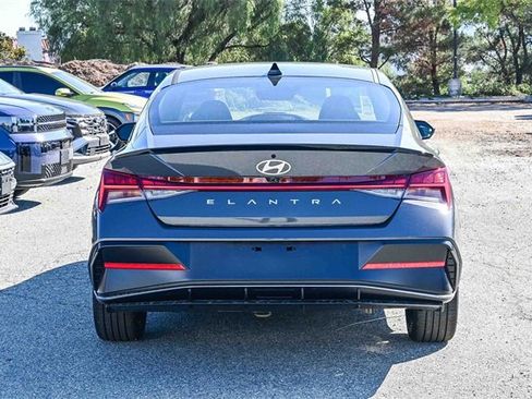New 2026 Hyundai Elantra SEL Sport image 6