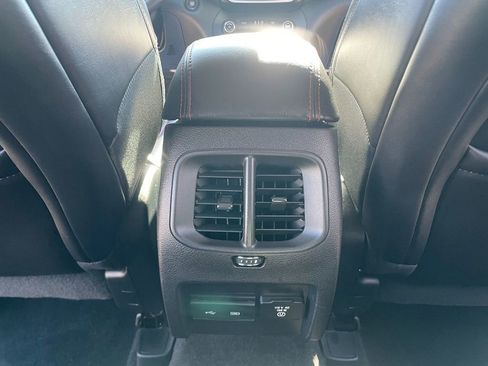 Used 2019 Jeep Cherokee Trailhawk image 27