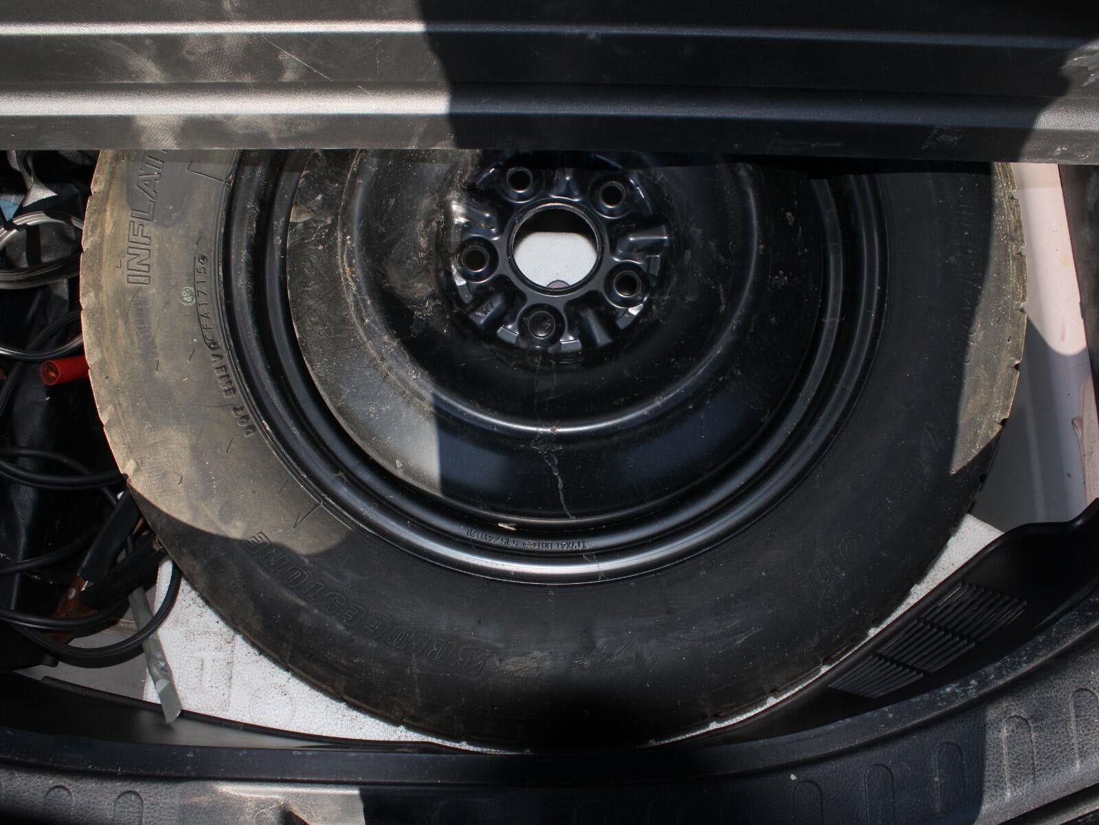 Used 2015 Toyota RAV4 LE AWD/4WD image 9