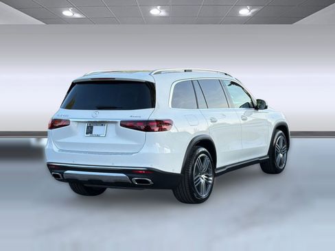 New 2026 Mercedes-Benz GLS 450 4MATIC image 9
