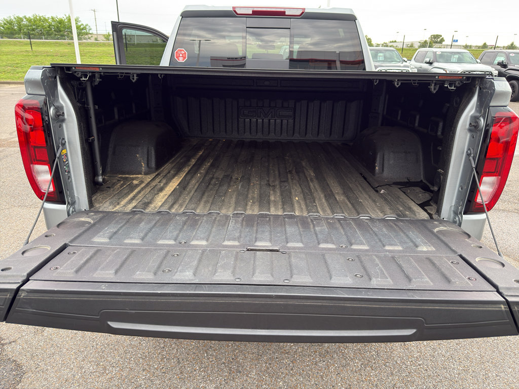 Used 2025 GMC Sierra 1500 Elevation w/ Elevation Premium Package AWD/4WD image 17