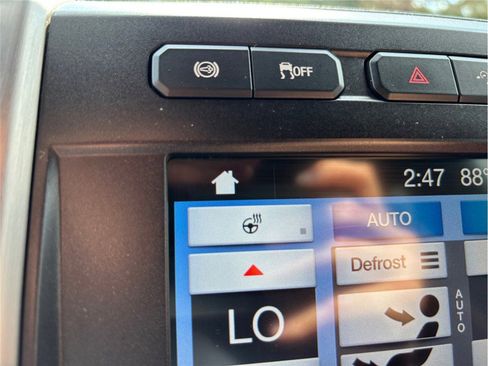 Used 2019 Ford F350 Platinum w/ Platinum Ultimate Package image 37