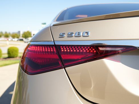 New 2026 Mercedes-Benz S 580 4MATIC Sedan image 15