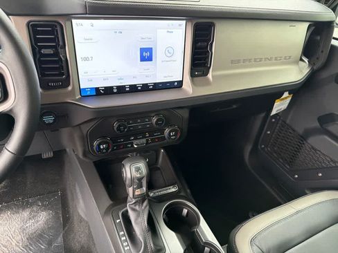 New 2026 Ford Bronco Outer Banks AWD/4WD image 25