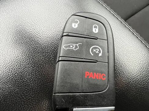 Used 2020 Jeep Grand Cherokee Altitude AWD/4WD image 42