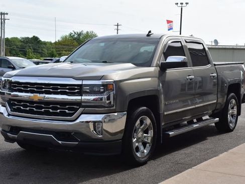 Used 2017 Chevrolet Silverado 1500 LTZ w/ Sport Package AWD/4WD image 13