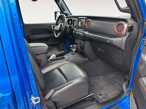 Used 2022 Jeep Gladiator Mojave w/ Cold Weather Group image 15