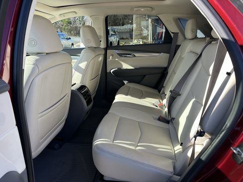 Used 2018 Cadillac XT5 Premium Luxury w/ LPO, Wheel Lock Package image 20