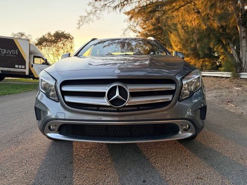 Used 2016 Mercedes-Benz GLA 250 4MATIC w/ Premium Package image 3