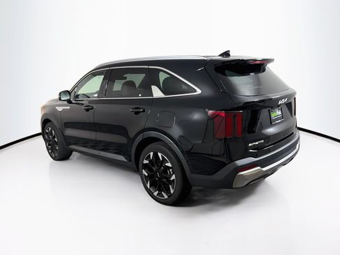 Used 2024 Kia Sorento EX FWD image 5