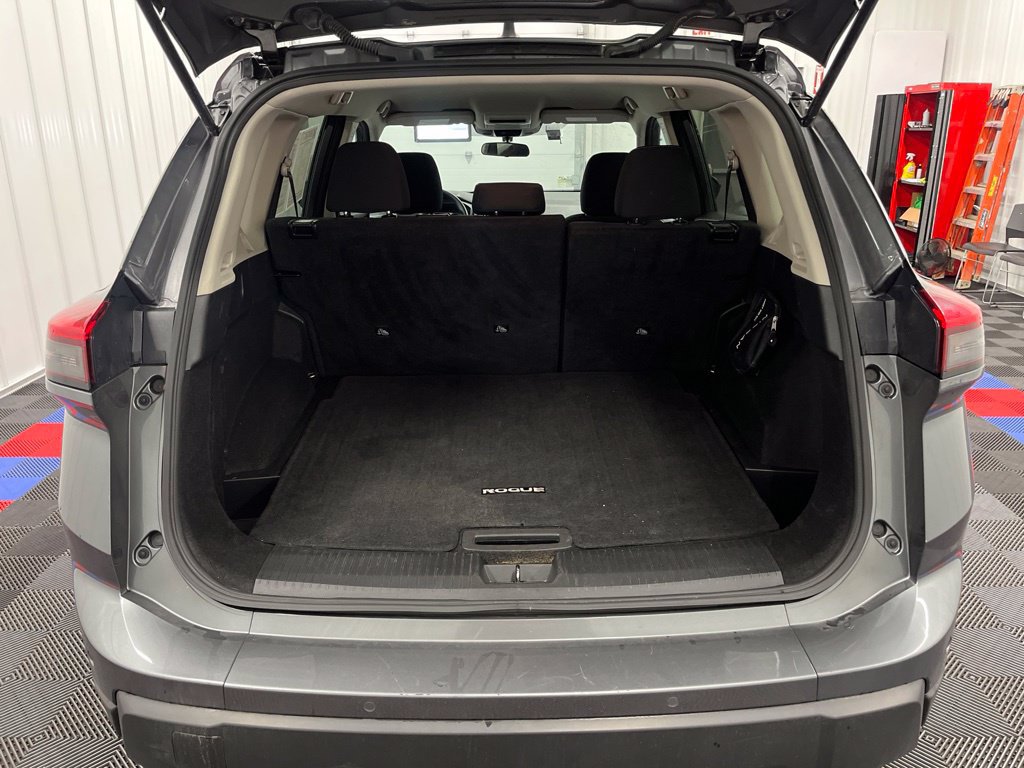 Used 2024 Nissan Rogue S AWD/4WD image 5