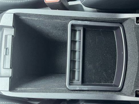 Used 2022 Subaru Ascent Limited w/ Technology Package image 34