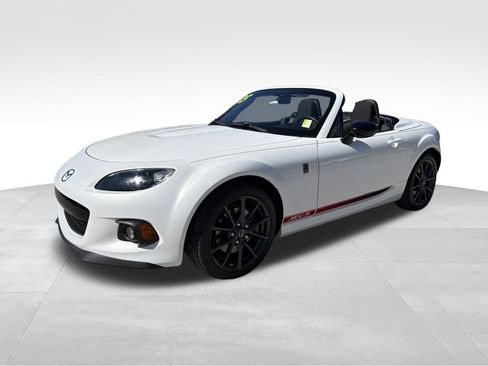 Used 2015 MAZDA MX-5 Miata Club image 4