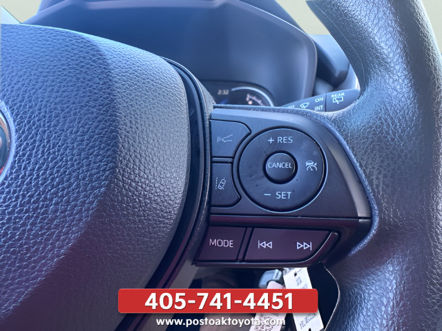 Used 2025 Toyota RAV4 LE AWD/4WD image 13