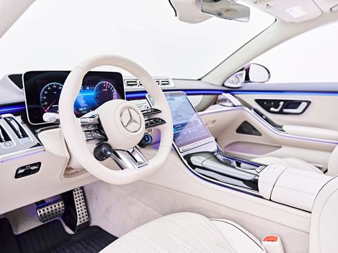 Used 2024 Mercedes-Benz S 63 AMG S image 2
