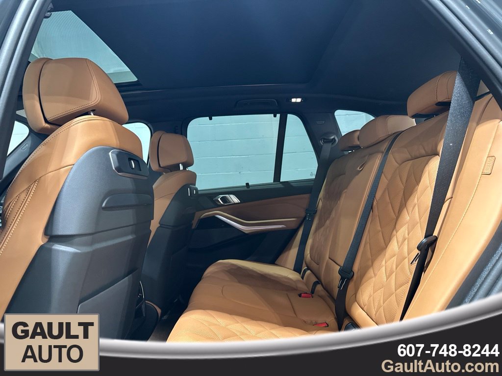 Used 2025 BMW X5 xDrive40i w/ Executive Package AWD/4WD image 15
