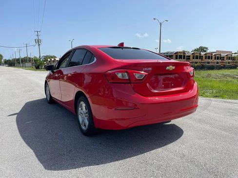 Used 2018 Chevrolet Cruze LT FWD image 8