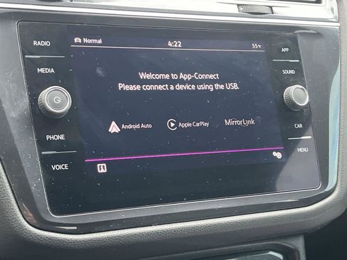 Used 2022 Volkswagen Tiguan SE R-Line image 20