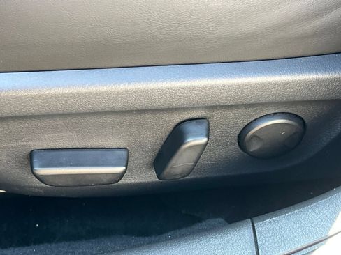 Used 2026 MAZDA MAZDA3 s FWD image 22