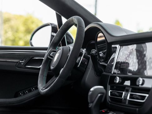 New 2026 Porsche Macan GTS image 44