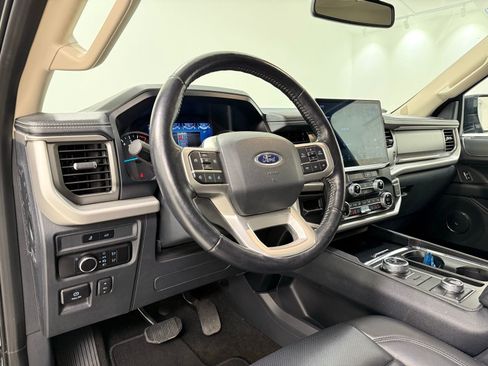 Used 2023 Ford Expedition Max XLT AWD/4WD image 17