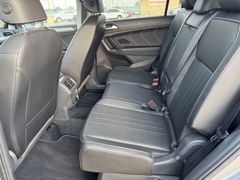 Used 2023 Volkswagen Tiguan SE FWD image 24