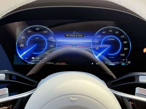 Used 2022 Mercedes-Benz EQS 580 4MATIC Sedan image 29