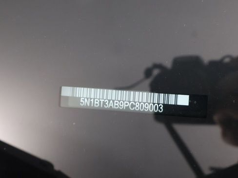 Used 2023 Nissan Rogue S AWD/4WD image 44