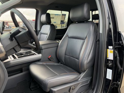 New 2026 Ford F250 Lariat w/ Black Appearance Package AWD/4WD image 27