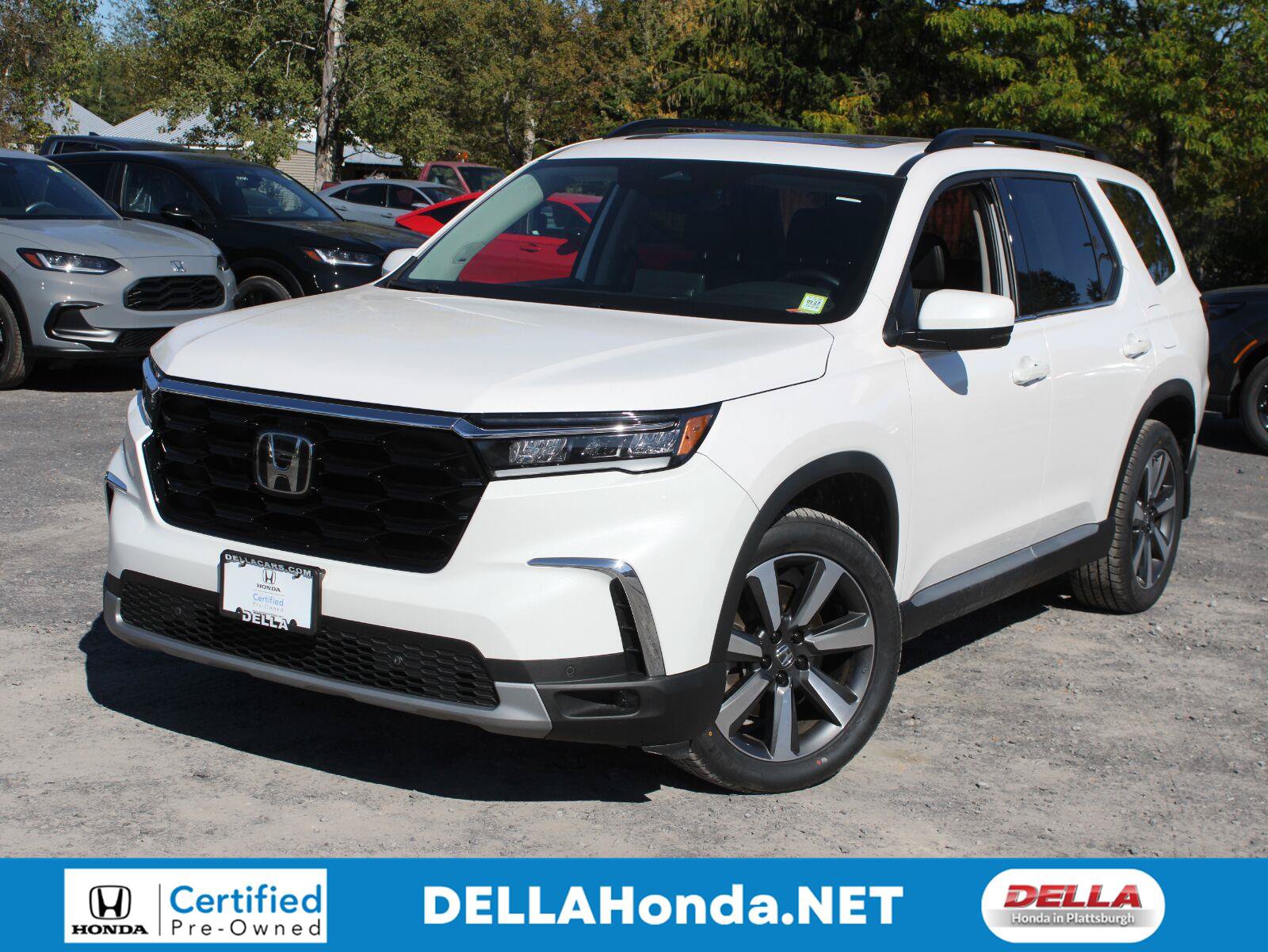 Certified 2024 Honda Pilot Touring image 1