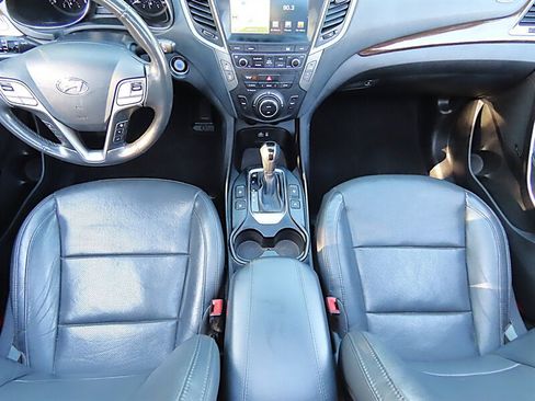 Used 2017 Hyundai Santa Fe Sport FWD image 18