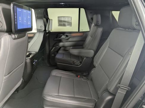 Used 2025 GMC Yukon Denali w/ Denali Reserve Package AWD/4WD image 22