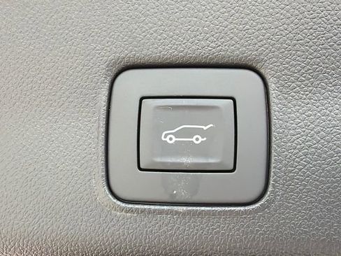 Used 2026 Chevrolet TrailBlazer RS w/ Convenience Package AWD/4WD image 19