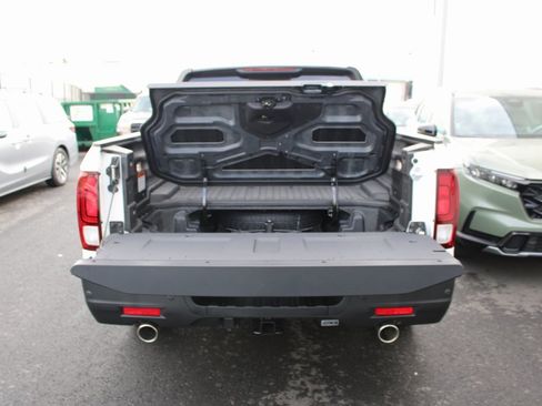 New 2026 Honda Ridgeline Black Edition image 16
