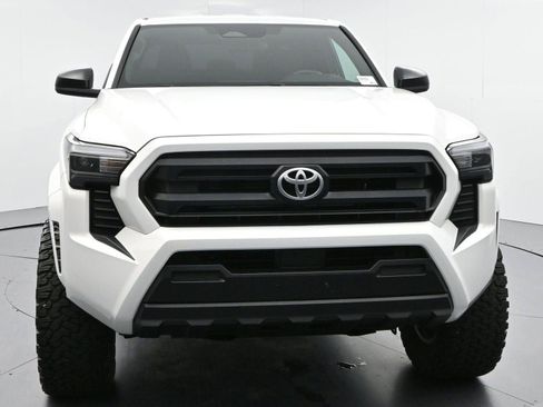 Used 2024 Toyota Tacoma SR AWD/4WD image 2
