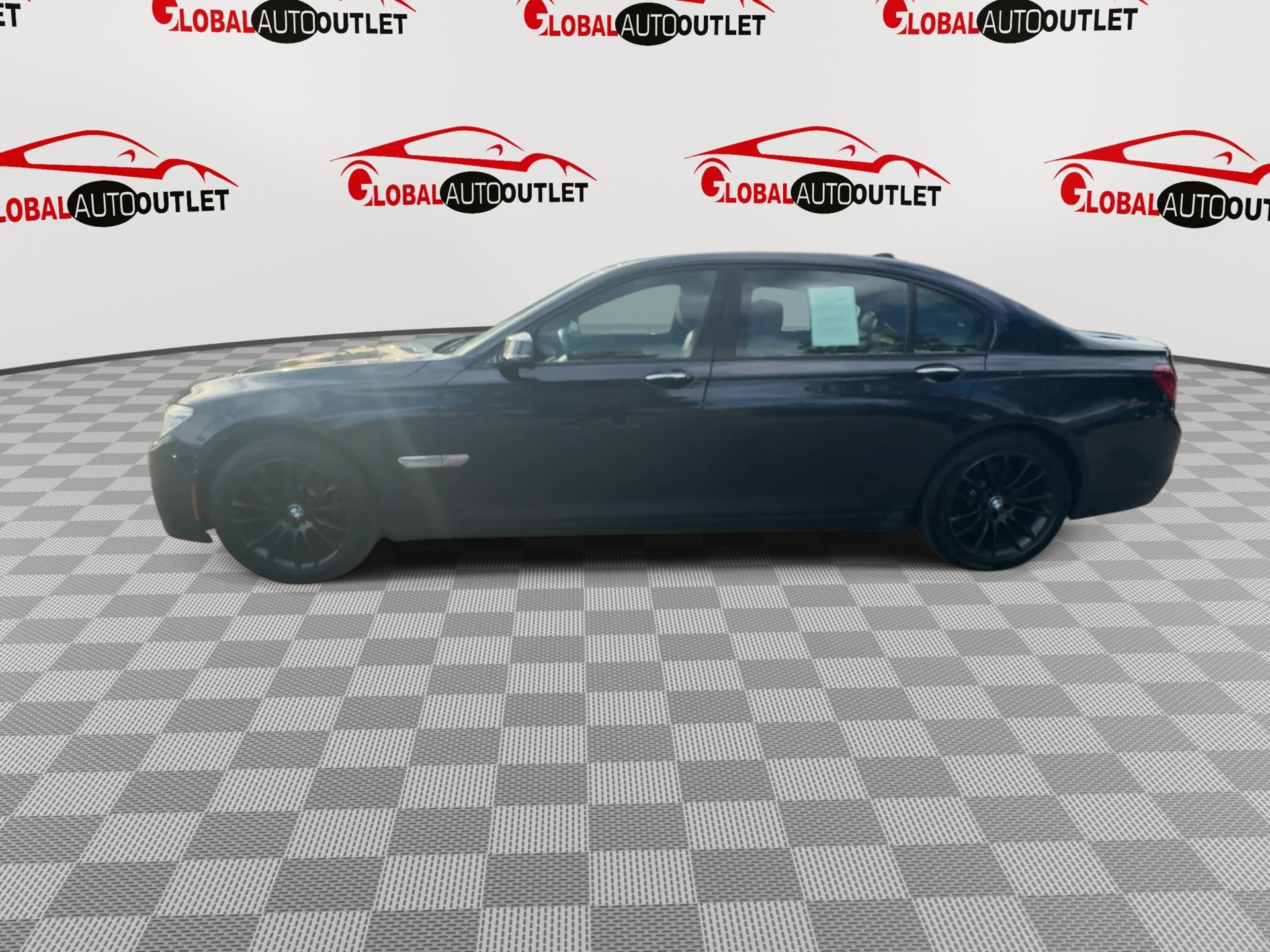 Used 2015 BMW 750Li xDrive AWD/4WD image 6