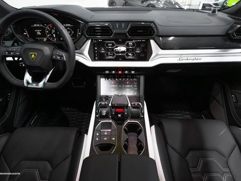 New 2025 Lamborghini Urus SE image 31