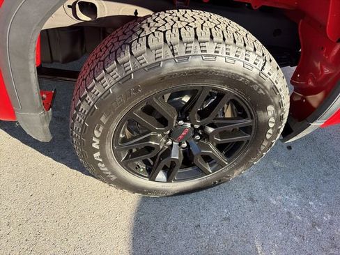 Used 2026 GMC Sierra 1500 Pro w/ Graphite Edition AWD/4WD image 12