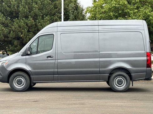 Used 2024 Mercedes-Benz Sprinter 144 Cargo image 2