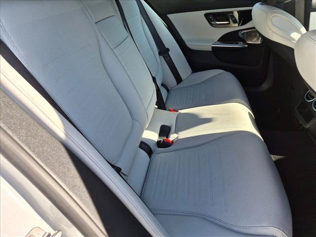 Used 2025 Mercedes-Benz C 300 Sedan image 20