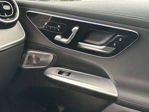 Certified 2023 Mercedes-Benz GLC 300 image 19
