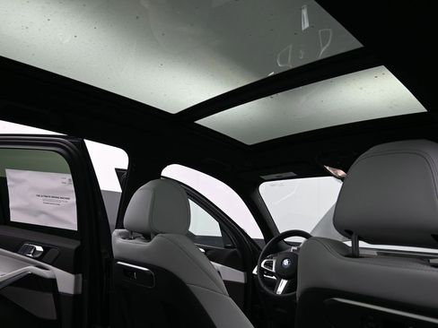 New 2026 BMW X5 xDrive50e w/ M Sport Package image 19