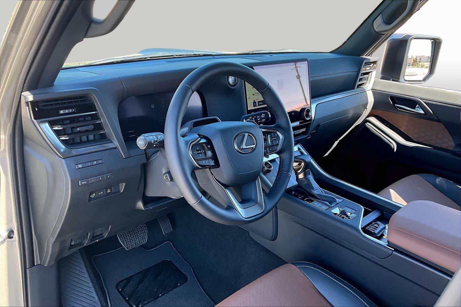 Certified 2026 Lexus GX 550 w/ Cold Area Package AWD/4WD image 17