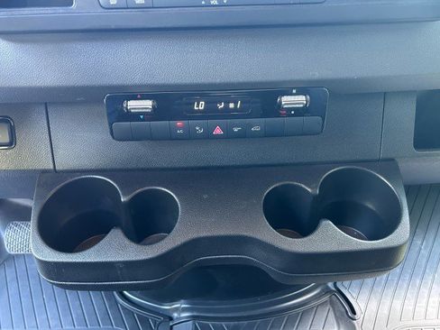 Used 2023 Mercedes-Benz Sprinter 3500 image 46