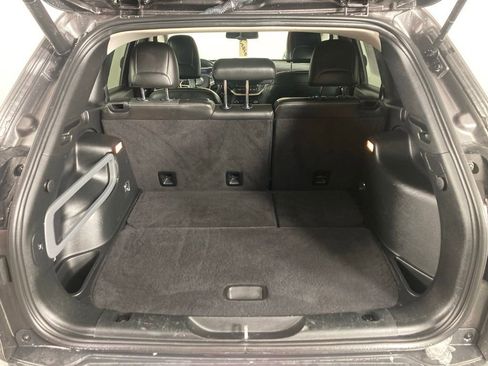 Used 2018 Jeep Cherokee Limited w/ Technology Group image 22