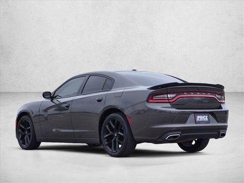 Used 2019 Dodge Charger SXT w/ Blacktop Package RWD image 8