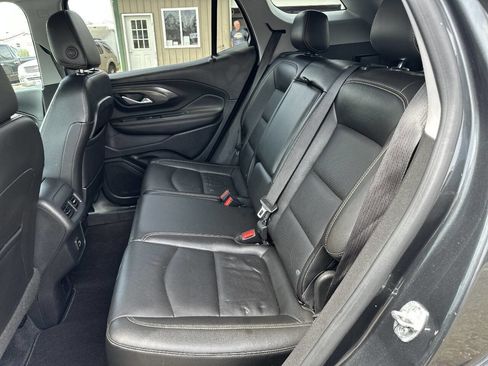 Used 2021 GMC Terrain SLT image 5